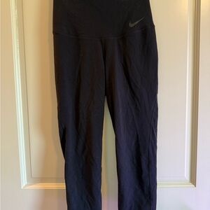 Nike Black High-Waisted Leggings